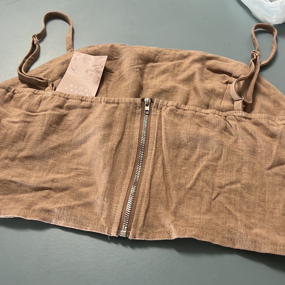 New beige top - Picture 2 of 2